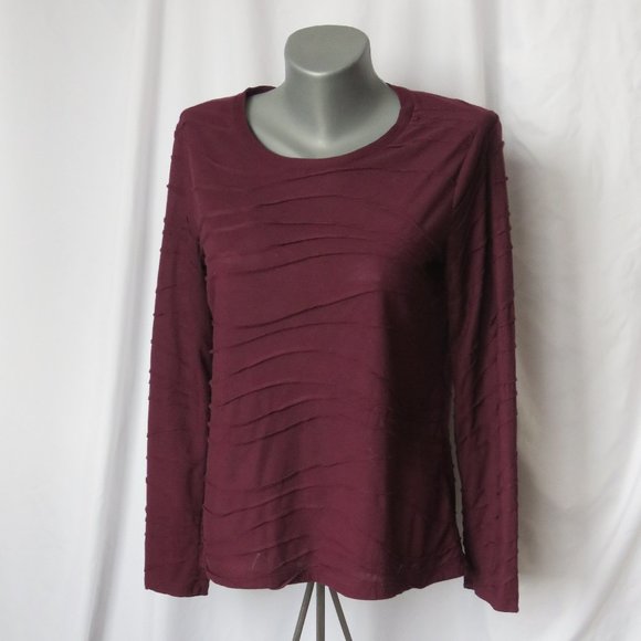 Simply Vera by Vera Wang Rippled Textured Knit Top - Picture 1 of 10